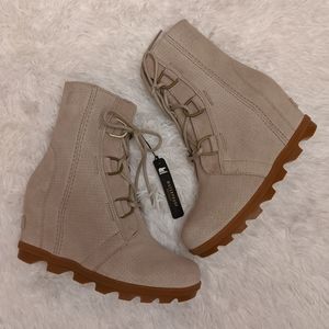 SOREL Womens Joan Of Arctic Wedge Boots NWOT